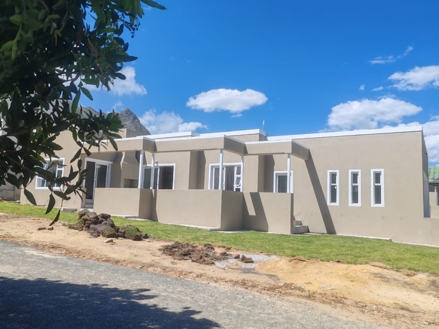 3 Bedroom Property for Sale in Palmiet Western Cape